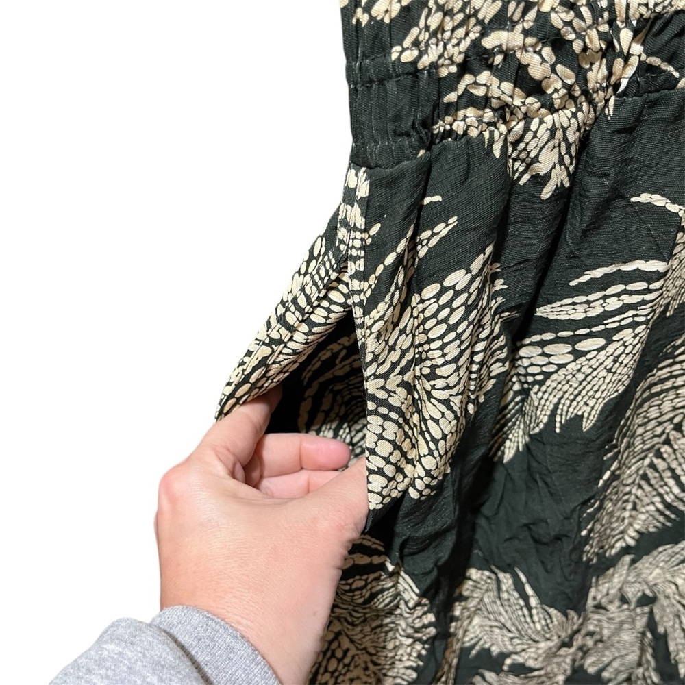 Reiss Colby Tropical Midi Dress with Elasticated Waist in Khaki - Picture 3 of 13
